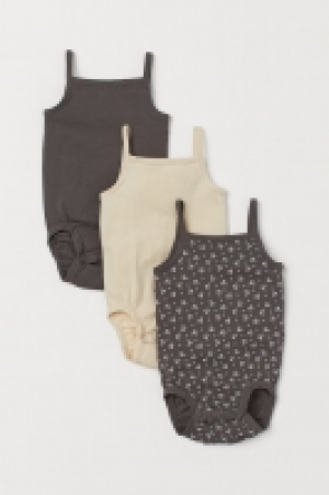 3-pack sleeveless bodysuits £7.00