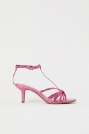 Shimmering sandals £7.00