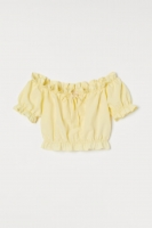 HM  Short flounced blouse