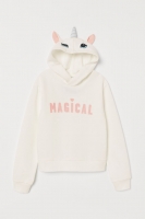 HM  Hooded top with appliqués