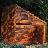 Wickes  Shire 6 x 4 ft Command Post Wooden Playhouse with Water Gun 