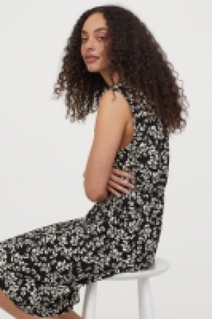 Tie-belt dress £5.00