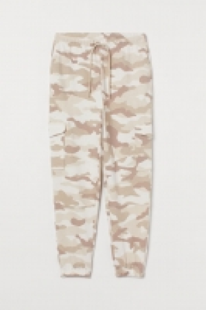 HM  Joggers with leg pockets