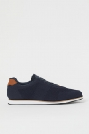 Fully-fashioned trainers £20.00