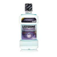 Wilko  Listerine Total Care Sensitive Clean Mint Mouthwash 500ml