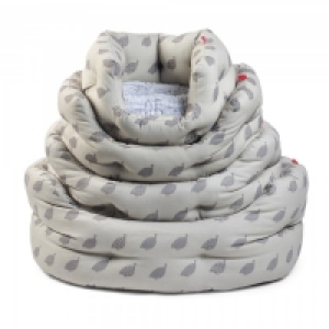 Feathered Friends Oval Dog Bed S