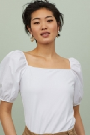 Puff-sleeved top £3.00