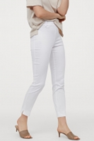 Ankle-length trousers £3.00
