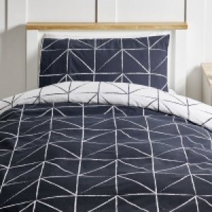 Wilko  Wilko Open Triangle Easy Care Single Duvet Set