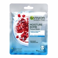 Wilko  Garnier Skin Active Moisture Bomb Pomegranate Hydrating Tiss