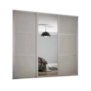 Spacepro 610mm Cashmere Shaker frame 3 panel & 1x Single pan £370.00