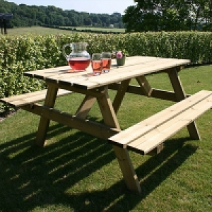 Wickes  Charles Bentley FSC Timber Economy Picnic Table