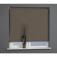 Wickes  Universal Plain Blackout Roller Blind - Chocolate 900mm