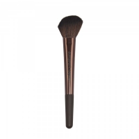 JTF  Nude by Nature Angled Blush Brush 06