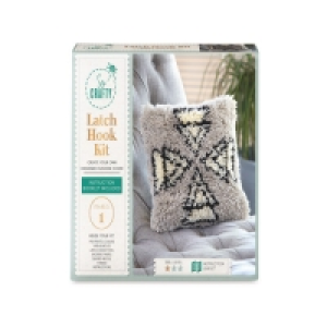 So Crafty Latch Hook Weaving Kit