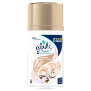 Wilko  Glade Sheer Vanilla Blossom Automatic Spray Air Freshener Re