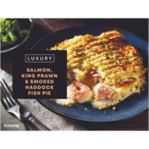 Iceland Luxury Salmon, King Prawn and Smoked Haddock Fish Pi £3.00