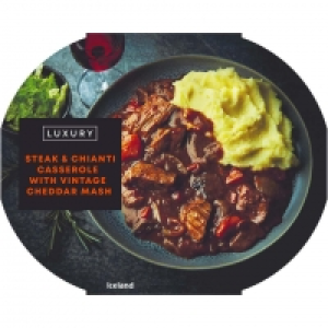 Iceland Luxury Steak & Chianti Casserole with Vintage Chedda £3.00