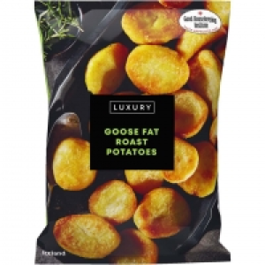 Iceland  Iceland Luxury Goose Fat Roast Potatoes 1.05kg