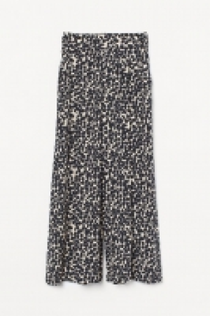 Wide trousers £5.00