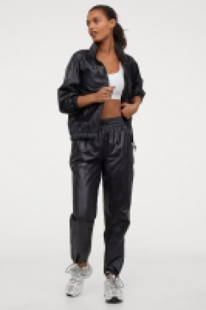 Sports trousers £8.00