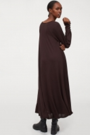Wide dress £15.00
