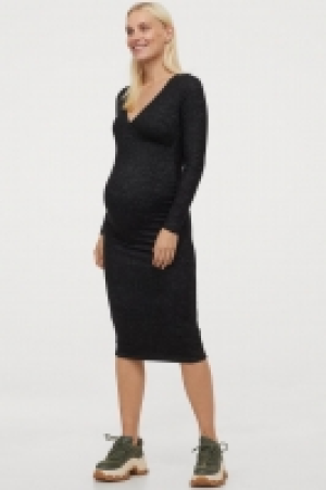 MAMA V-neck dress £10.00