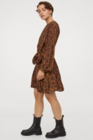 Balloon-sleeved dress £15.00
