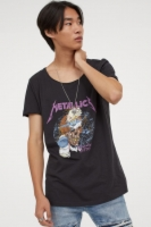 Printed T-shirt £7.00