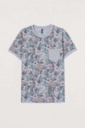T-shirt £6.00