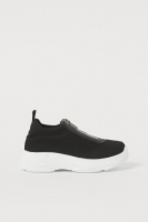 Fully-fashioned trainers £10.00
