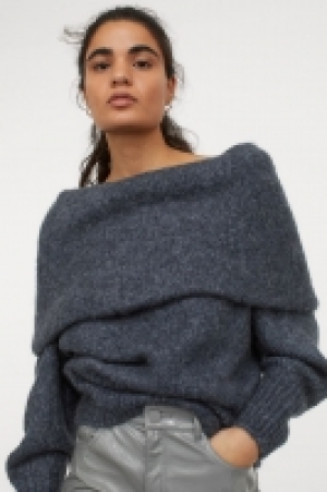 Off-the-shoulder jumper £15.00