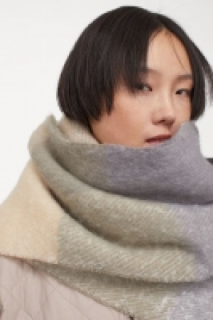 Woven scarf £10.00