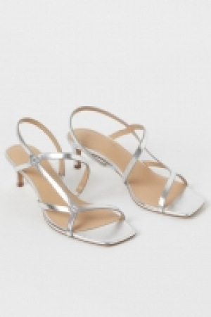 Sandals £9.00