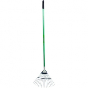 Wickes Lawn Rake Stainless Steel - 1750mm £10.00