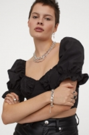 Puff-sleeved cropped top £9.00