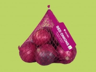 Oaklands Red Onions £0.45