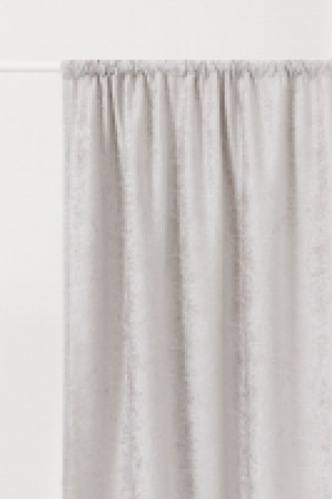 2-pack velvet curtain lengths £60.00