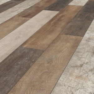 BMStores  Burnham Oak Effect Laminate Flooring 2.22m²
