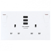 Wickes  BG Twin Switched 13A Socket with 3 x USB Ports - White