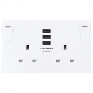 Wickes  BG Twin Switched 13A Socket with 3 x USB Ports - White