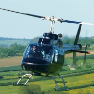 15 Minute Helicopter Tour Gift Experience with Bubbly for Tw &pound;159.00