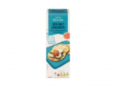 Rivercote Premium Scalloped Crackers