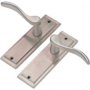 Wickes  Wickes Bravo Latch Door Handle - Satin Nickel 1 Pair