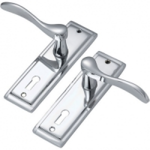 Wickes Bravo Locking Door Handle - Polished Chrome 1 Pair &pound;17.00