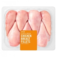 Iceland  The Butchers Market Class A Fresh Chicken Breast Fillets 2k