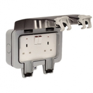 Masterplug IP66 13A Twin Exterior Switched Socket - Grey £14.60