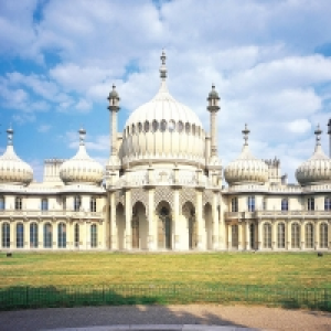 Tour of The Royal Pavilion Brighton and Cream Tea for Two Gi &pound;44.00