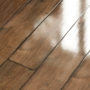 Wickes  Wickes Chenai Dark Oak High Gloss Laminate Flooring - 2.19m2