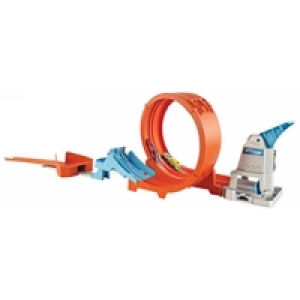 HomeBargains  Hot Wheels: Action Loop Stunt Champion Track Set GBF81/GTV13